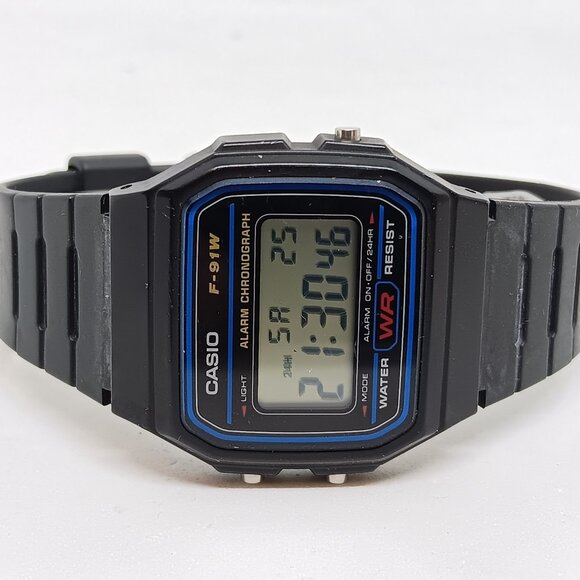 Casio Classic F91W Unisex 34mm x 38mm Black Resin Digital Watch - Picture 11 of 11